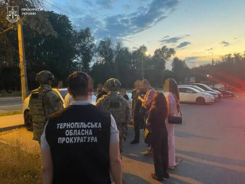  На Тернопільщині адвоката підозрюють в організації виїзду військовозобов’язаного за $20 тисяч 