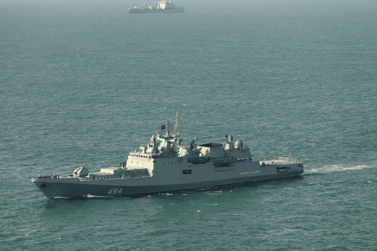  Корабель РФ провів артилерійські стрільби біля узбережжя Британії у день зміни прем’єра 