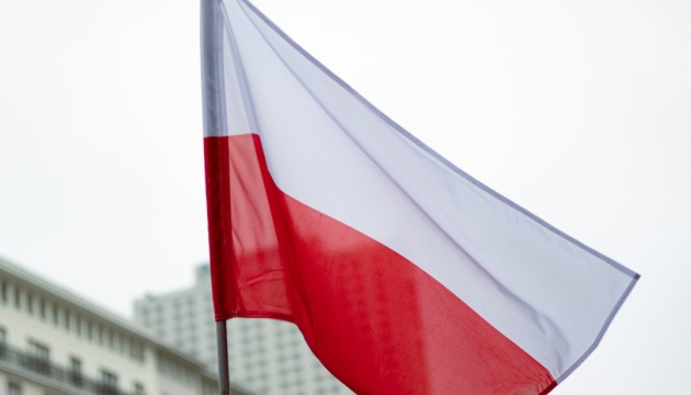  Більш як половина поляків підтримують надання військової допомоги Україні 