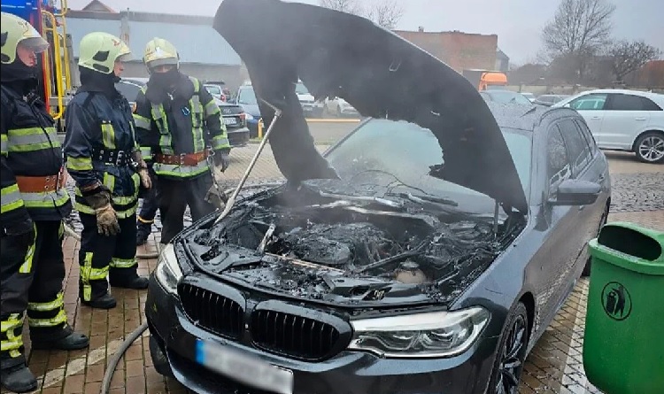  BMW відкликає понад 29 000 авто: є ризик пожежі 