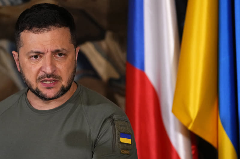  У Чехії хочуть позбавити Зеленського ордена Білого лева 