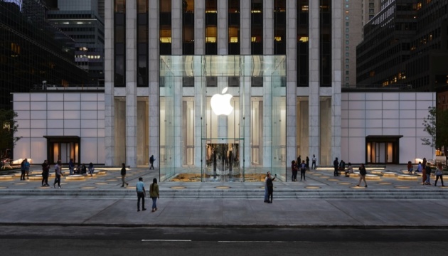  Apple торік використала у своїй продукції 30% перероблених матеріалів 