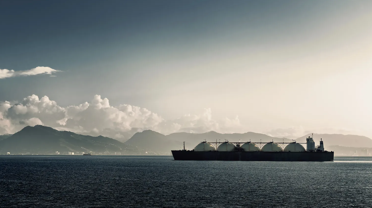  Війна з Іраном перевернула світовий ринок LNG: експорт упав до найнижчого за пів року рівня 