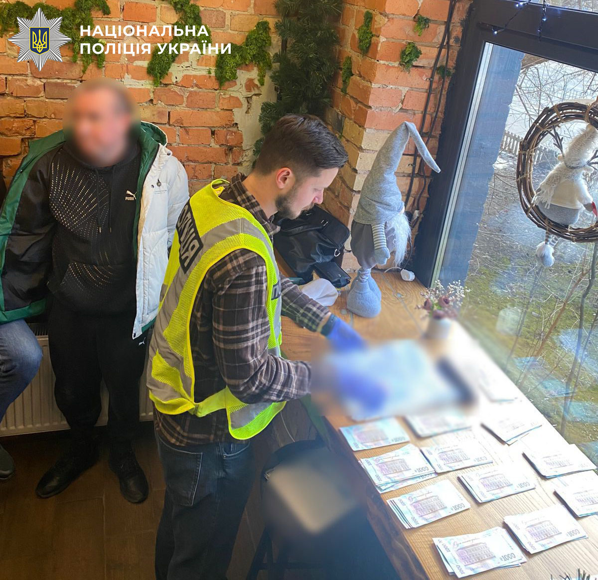  У Києві викрили чоловіка, який за $6 тисяч обіцяв військовому «списання» зі служби та виїзд за кордон 