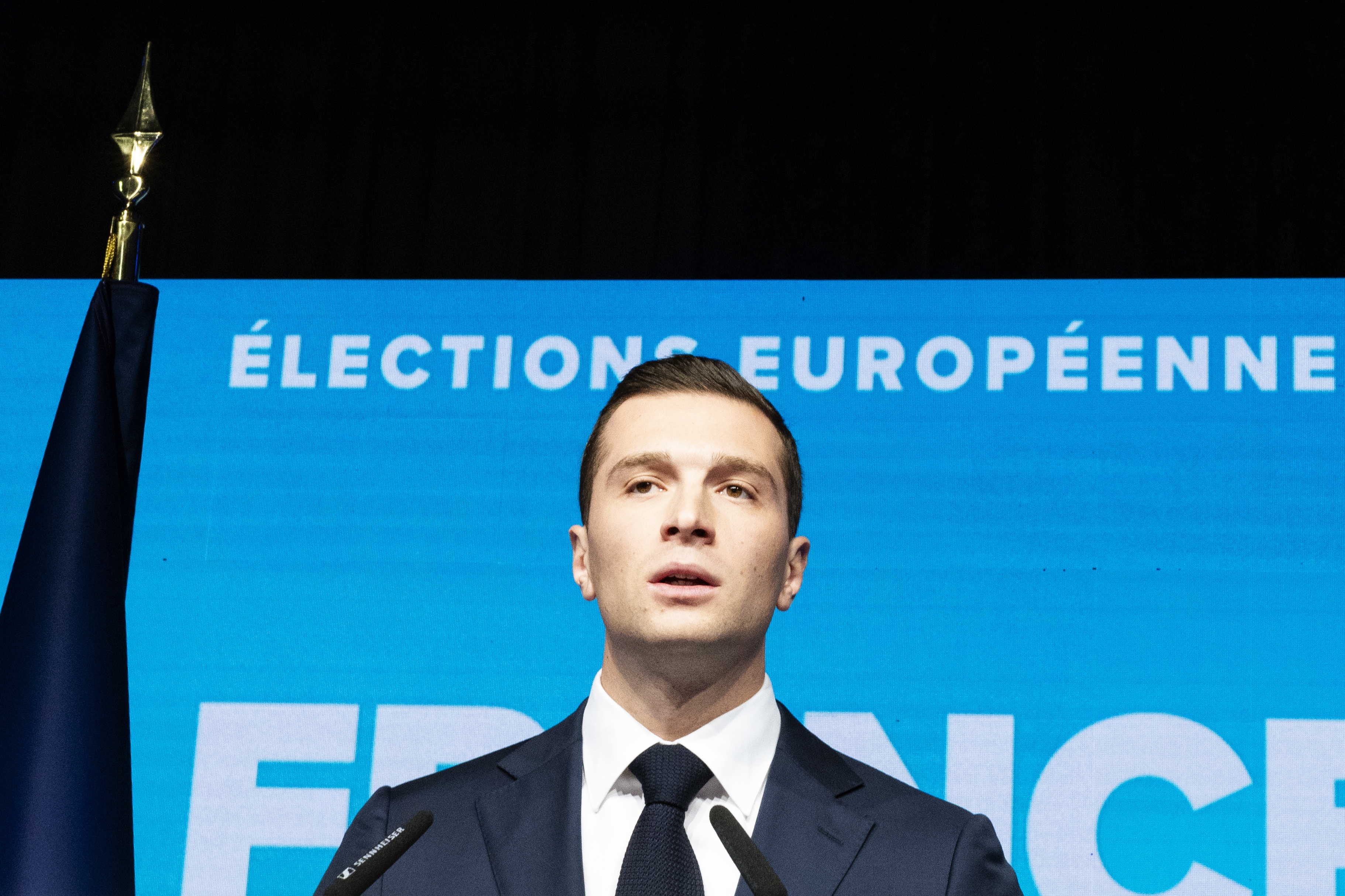  Лідер ультраправих Франції заявив, що йому "не потрібен старший брат, як Трамп" 