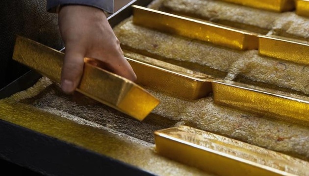  Росія продає стратегічні запаси золота - розвідка 
