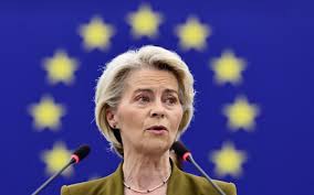  Фон дер Ляєн: лише Україна має приймати рішення щодо своїх збройних сил 