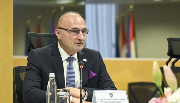  Глава МЗС Хорватії закликає Євросоюз посилити санкції проти тіньового флоту РФ 