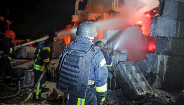  Сибіга після масованого обстрілу РФ закликав партнерів терміново надати енергетичну підтримку Україні 