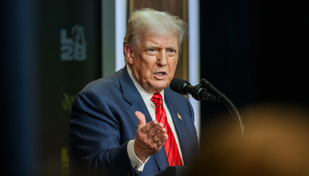  Трамп хоче позбавити ліцензій два телеканали, які його критикують 