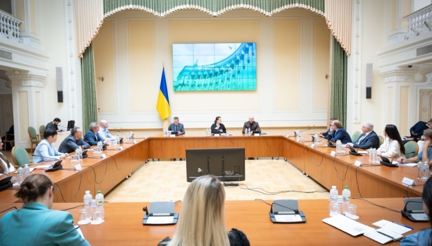  Свириденко зустрілася з командою БЕБ та бізнес-асоціаціями 