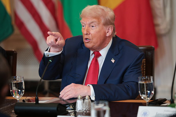  Трамп заявив, що "дуже близький" до продовження торгового перемир'я з Китаєм 