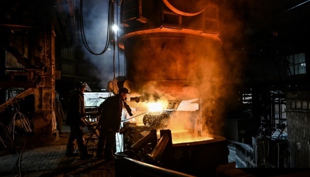  Світове виробництво сталі у травні скоротилося на 3,8% 