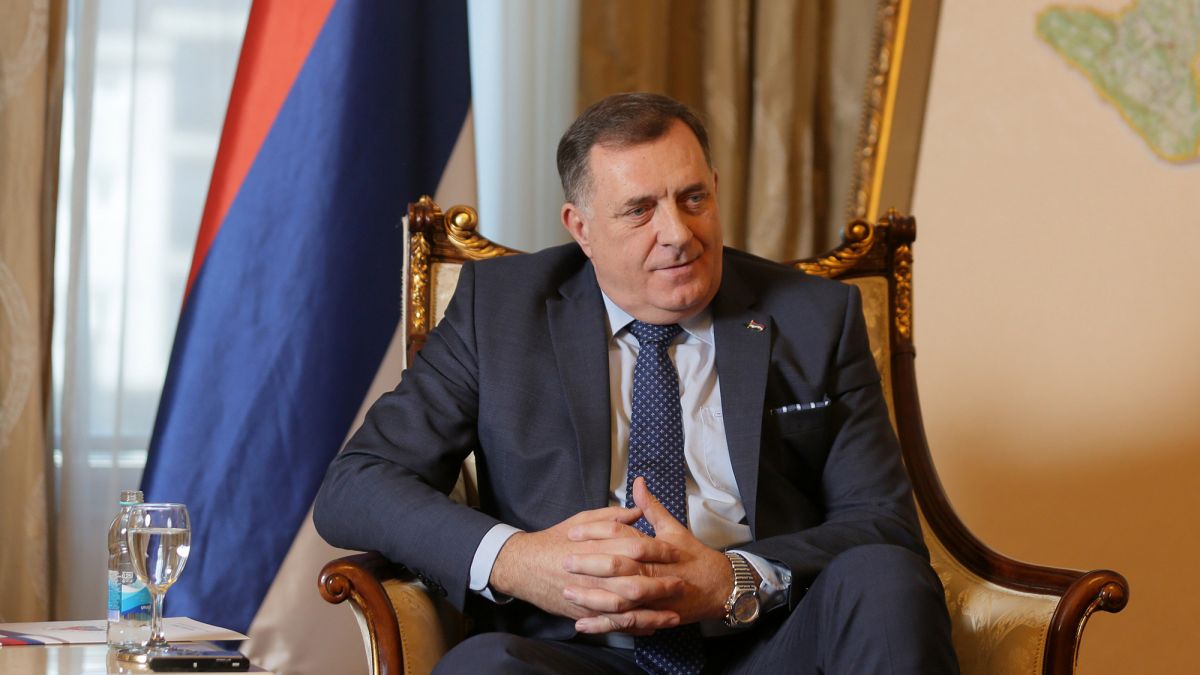  Розшукуваний Додік не збирається іти у відставку і втікати з Республіки Сербської 