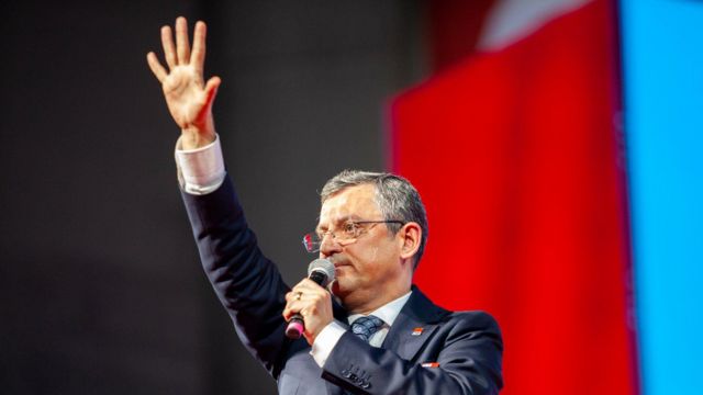  Лідер опозиції Туреччини закликав до щотижневих мітингів і посилення економічного бойкоту 