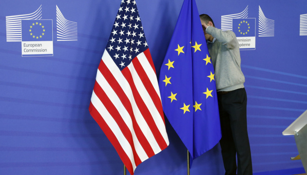  Фон дер Ляєн обговорила зі спецпредставником Трампа підтримку України 