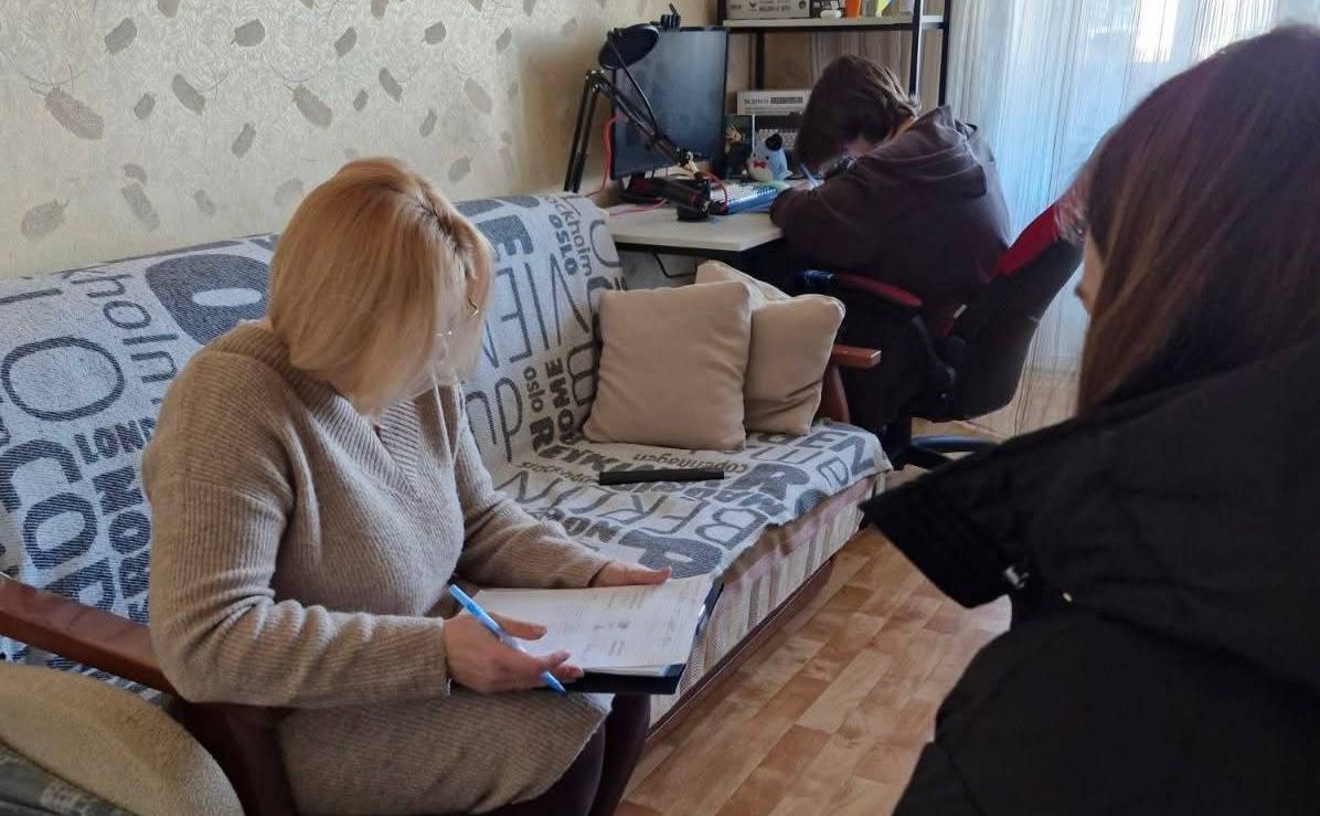  Випили літр горілки: під Києвом двоє підлітків знепритомніли прямо на вулиці у мороз 