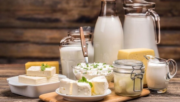  В Україні сповільнилось зростання цін на молочні продукти 