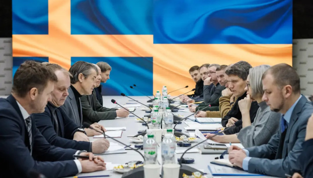 Україна і Швеція підпишуть угоду про співпрацю компаній у сфері ОПК 