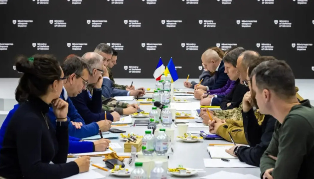  Україна та Франція обговорили пріоритети оборонної співпраці на наступний рік 