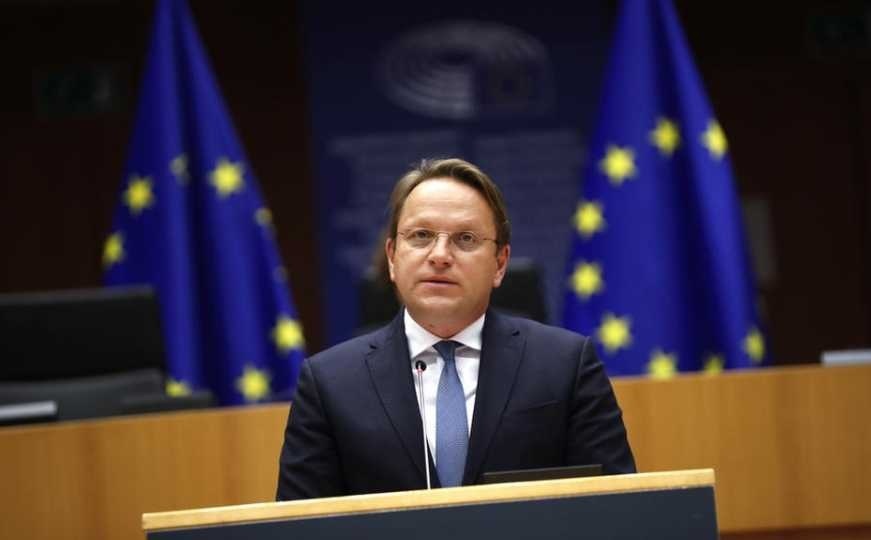  Або з Росією, або до ЄС: єврокомісар напередодні виборів у Молдові нагадав про принцип Євросоюзу 