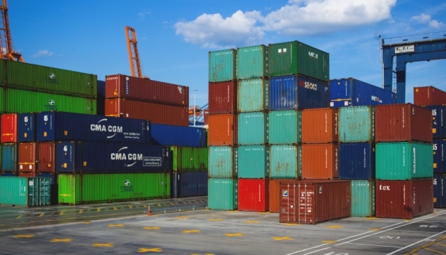  Україна за 8 місяців збільшила експорт товарів на 12% - Держстат 
