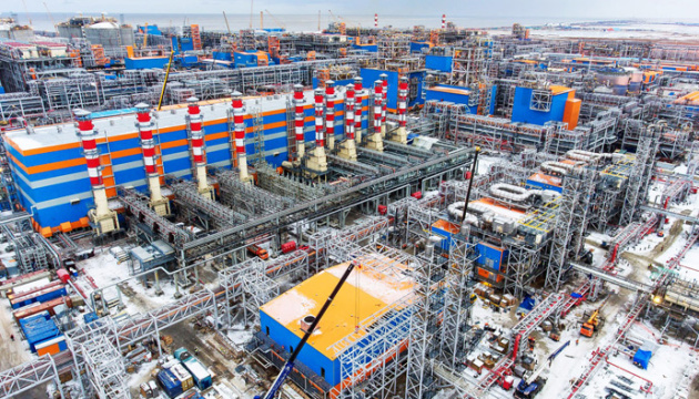  Ціна на газ у Європі за рік впала більш як удвічі 