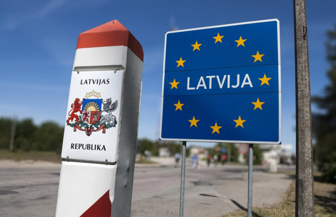 Латвія відкликає прикордонників з відпусток через Білорусь 