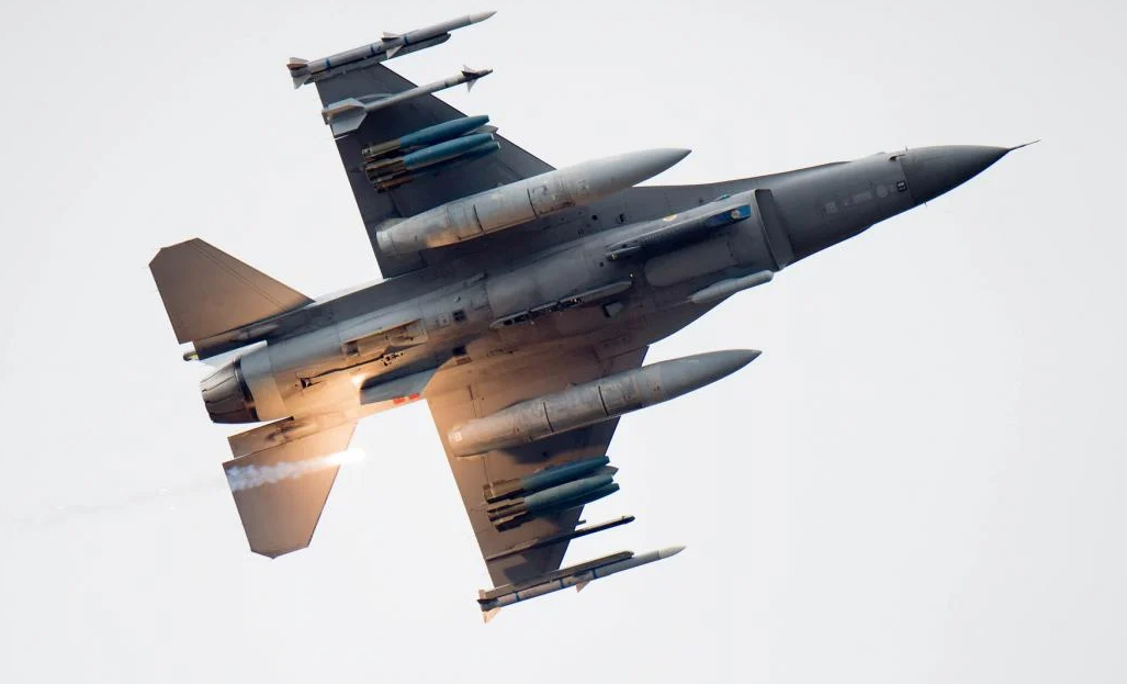  Шалений успіх Путіна: генерал США сказав, хто затягує навчання на F-16 