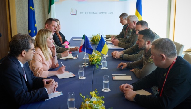  Зеленський обговорив з Мелоні підготовку українських пілотів 