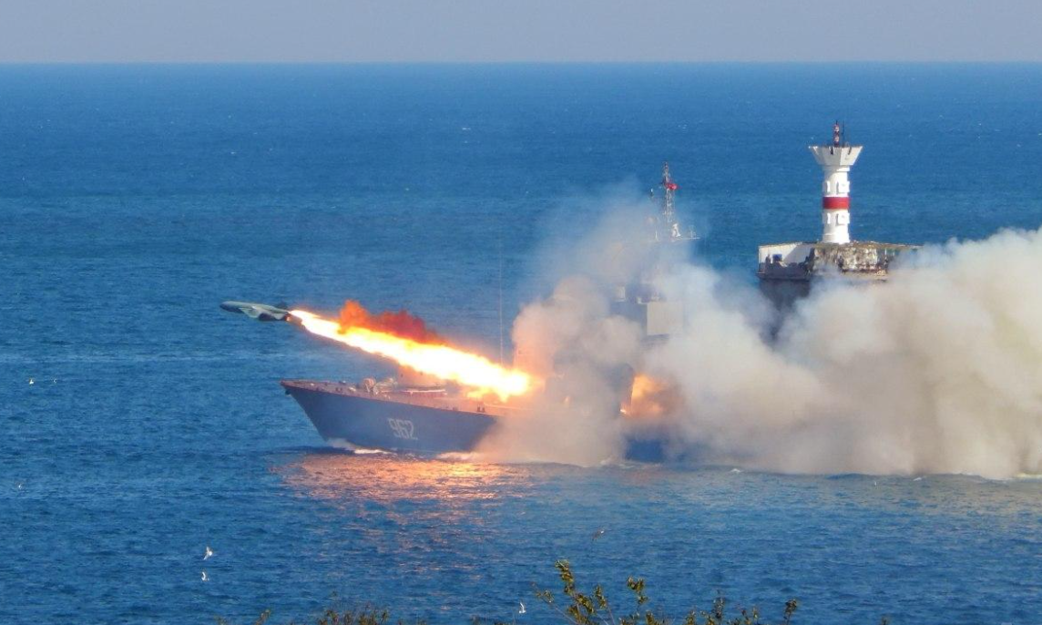 Ворог подвоїв кількість ракетоносіїв у Чорному морі: рівень ракетної загрози високий 