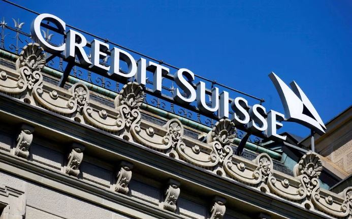  Найбільший інвестор Credit Suisse відмовився від додаткового фінансування: акції банку стрімко падають 