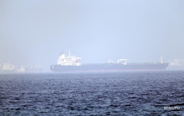  Сотні тисяч тонн російського дизпалива застрягли в морі – ЗМІ 