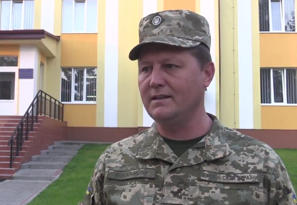  Зеленський звільнив Командувача об’єднаних сил 