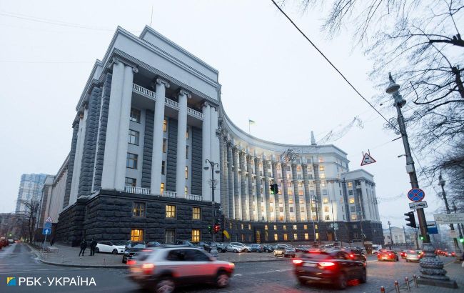  Кабмін звільнив першого замглави МОЗ 