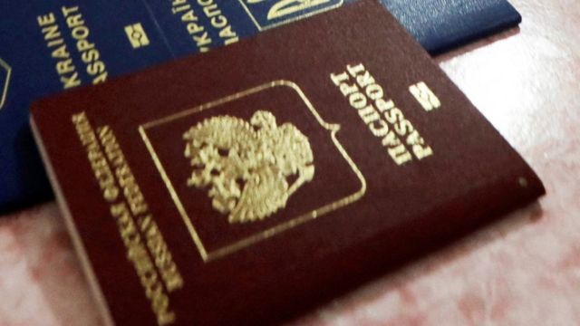  Росіяни не зможуть отримати дозвіл на проживання в Україні під час війни, але є винятки 