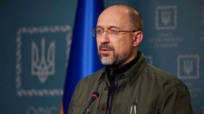  В України виникнуть проблеми з виплатами пенсій та зарплат, якщо ЄС зупинить фінансування в рамках обіцяних 9 млрд євро, - Шмигаль 