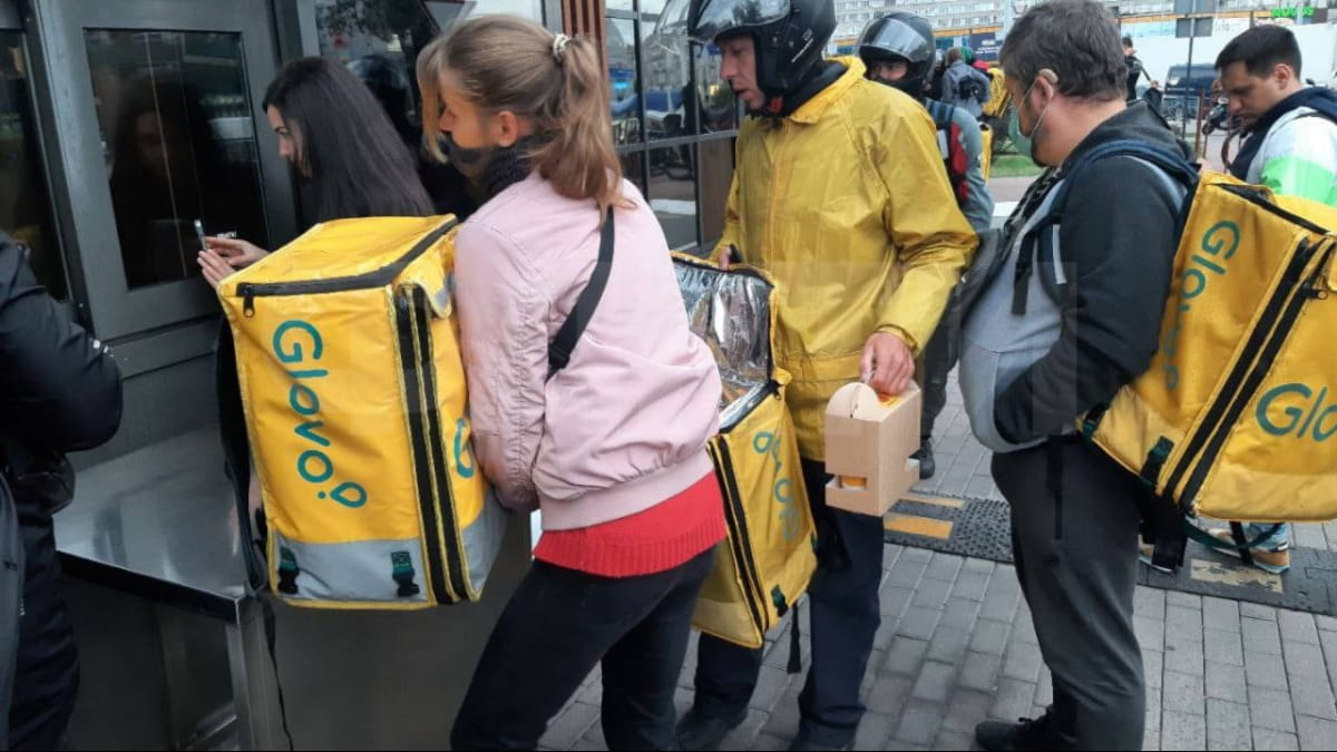  Через 20 хвилин після відкриття McDonald’s у Києві у Glovo закінчилися кур'єри 