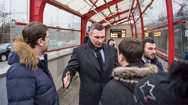  Віталій Кличко: "Ми поступово витіснимо маршрутки комфортним і безпечним громадським транспортом" 