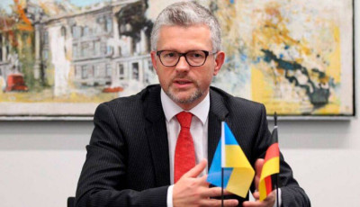 Посол Украины: канцлер Шольц изображает из себя 