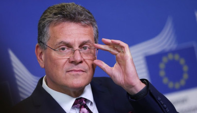 Євросоюз може знизити мита на авто зі США, щоб уникнути торговельної війни – комісар ЄС