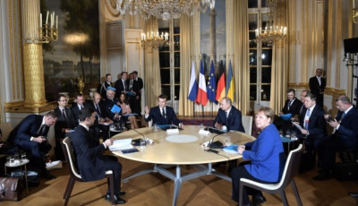 Зеленський розповів, як домовлявся із Путіним про припинення вогню у 2019 році