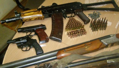 Українці вже подали понад 149 тисяч заяв, щоб отримати дозволи на зброю