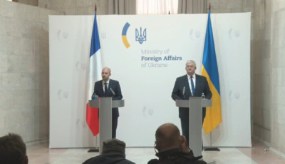 Глава МЗС Франції відвідає північний схід України