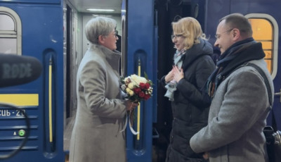 До Києва прибула очільниця МЗС Австралії