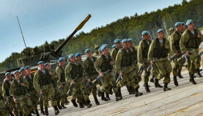 Розвідка Британії: Росія стягнула війська з усіх регіонів, щоб стримати контрнаступ України