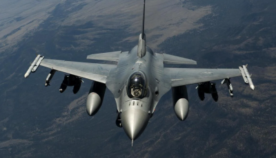Експерт озвучив чотири причини, чому Україна ще не отримала винищувачі F-16