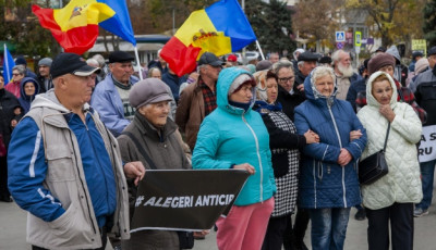 Партія проросійського експрезидента Молдови повторила 