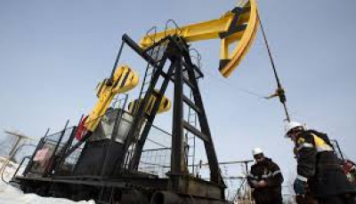 Нафта подешевшала до $70 через рішення Трампа щодо тарифів, допомоги Україні та позиції ОПЕК+