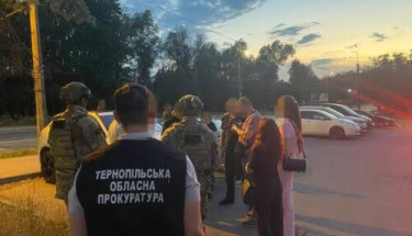 На Тернопільщині адвоката підозрюють в організації виїзду військовозобов’язаного за $20 тисяч